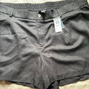 Torrid NWT 26 Black Women's Shorts